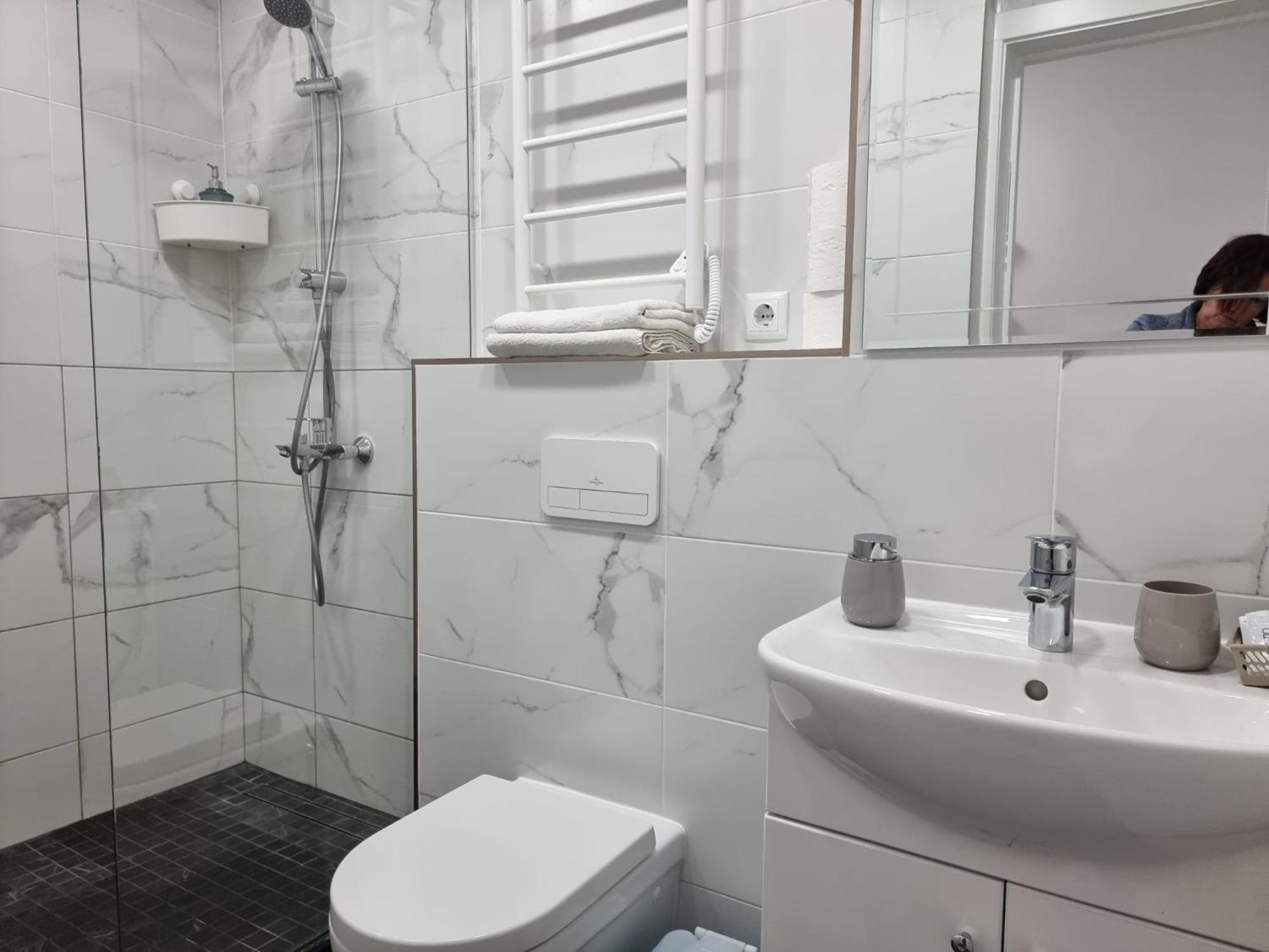 City Inn Riga Apartment, New Renovated In Quiet Center With Balcony With Parking Exterior photo