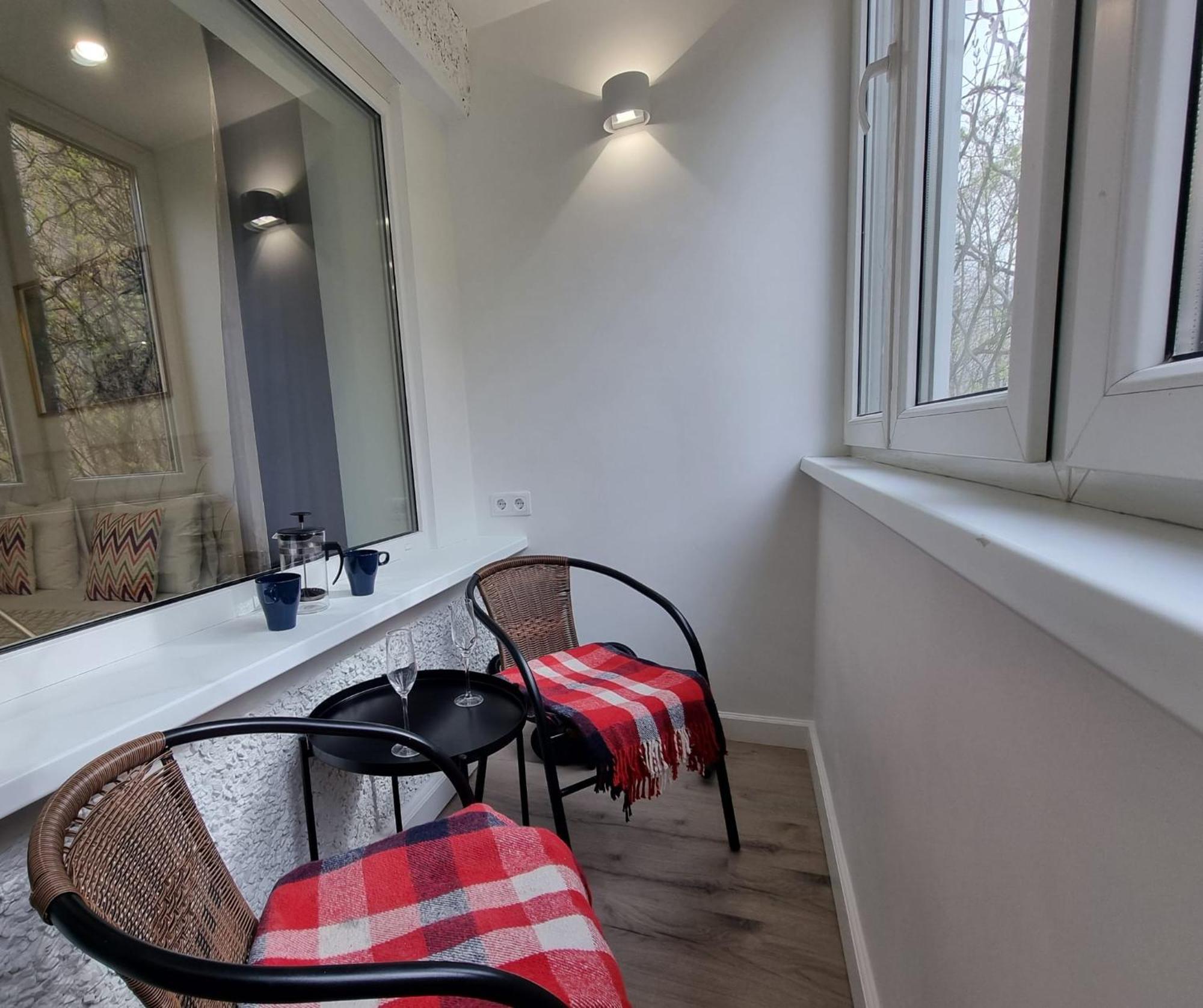 City Inn Riga Apartment, New Renovated In Quiet Center With Balcony With Parking Exterior photo